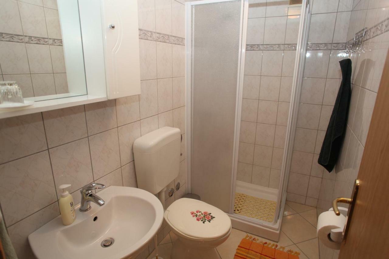 Accommodation Lily Vrana  Zewnętrze zdjęcie